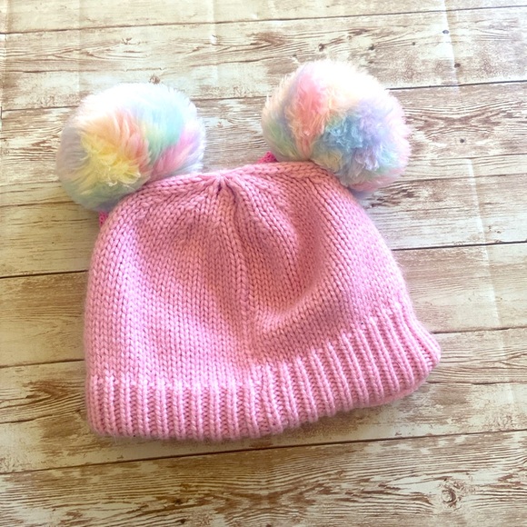 Minnie Mouse beanie - Picture 3 of 4